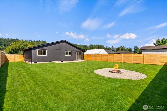 603 Washington Avenue SE, Orting, WA 98360