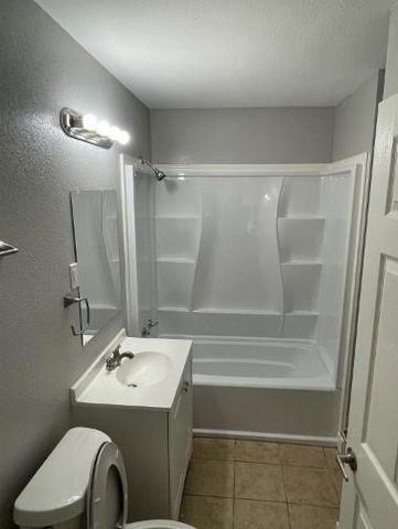 727 W 5th Street, Freeport, TX 77541