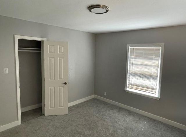 727 W 5th Street, Freeport, TX 77541