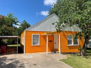 727 W 5th Street, Freeport, TX 77541