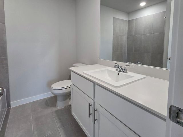 841 Rockcloud Drive, Fort Worth, TX 76052