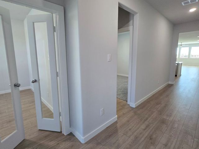 841 Rockcloud Drive, Fort Worth, TX 76052