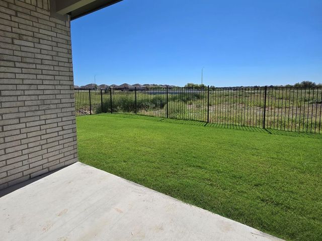 841 Rockcloud Drive, Fort Worth, TX 76052