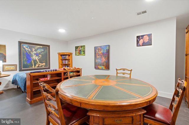 12213 CHAPEL RD, Clifton, VA 20124