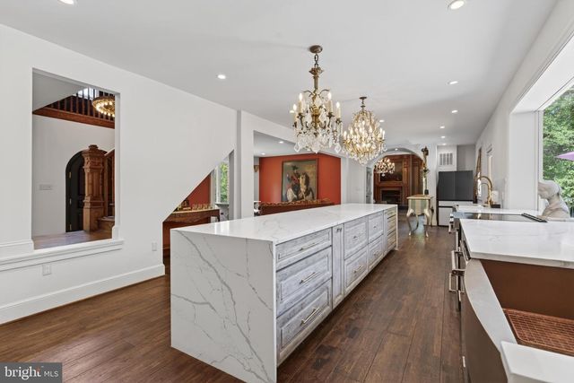 12213 CHAPEL RD, Clifton, VA 20124