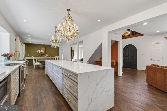 12213 CHAPEL RD, Clifton, VA 20124