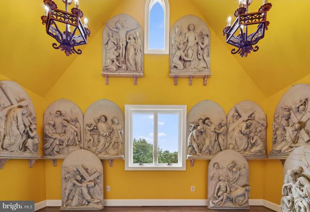 12213 CHAPEL RD, Clifton, VA 20124