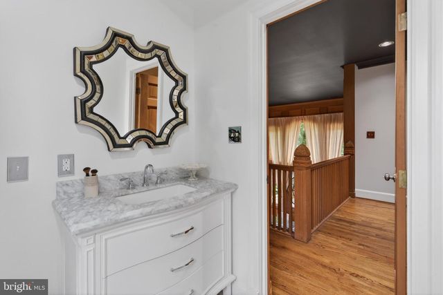 12213 CHAPEL RD, Clifton, VA 20124