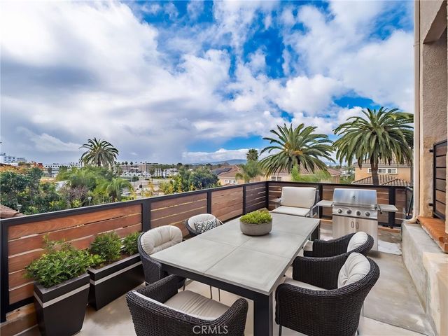 3060 Linden, Long Beach, CA 90807