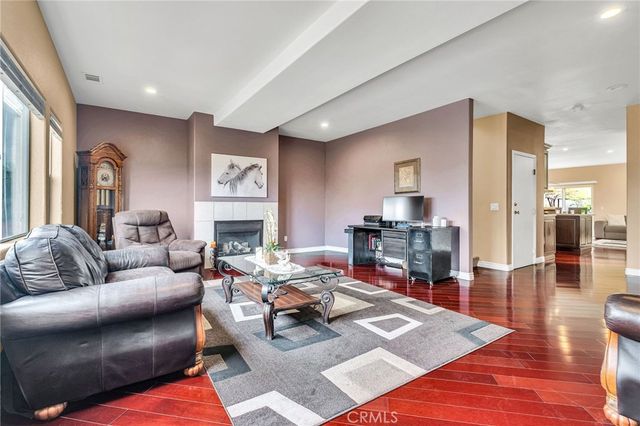 3060 Linden, Long Beach, CA 90807