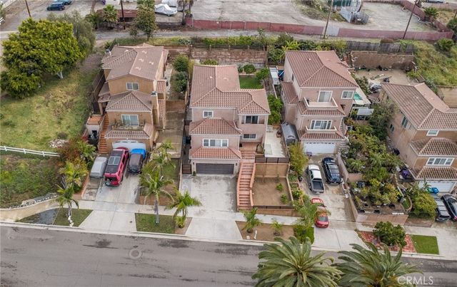 3060 Linden, Long Beach, CA 90807