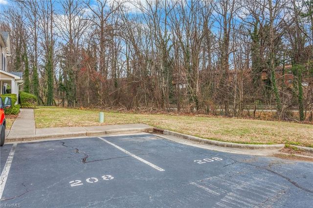 208 Richmond Terrace, Kernersville, NC 27284