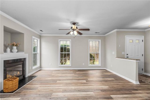 208 Richmond Terrace, Kernersville, NC 27284