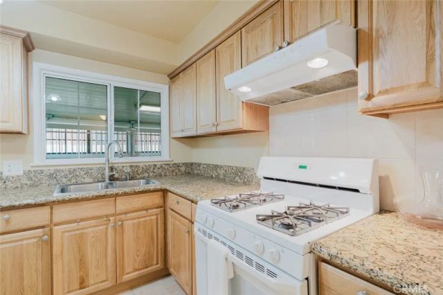 6024 Coldwater Canyon Avenue, North Hollywood, CA 91606