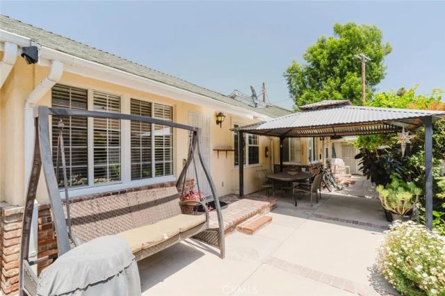 6024 Coldwater Canyon Avenue, North Hollywood, CA 91606