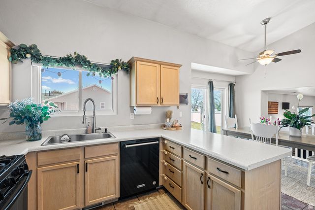 5099 S 3925 W, Roy, UT 84067