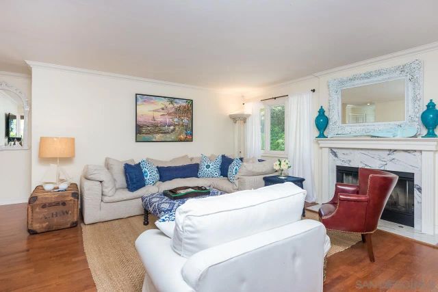 7337 Olivetas Ave, La Jolla, CA 92037