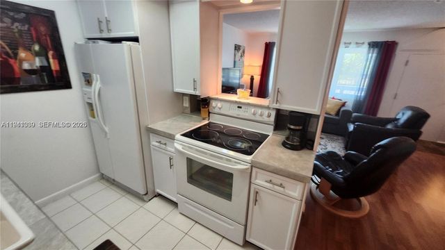 2112 Newport U 2112 2112, Deerfield Beach, FL 33442