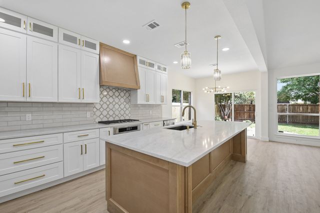 2706 Summerwood Court, Mckinney, TX 75072