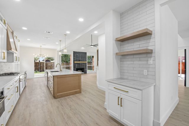 2706 Summerwood Court, Mckinney, TX 75072