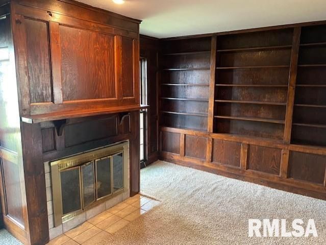 1176 25TH Street, Moline, IL 61265