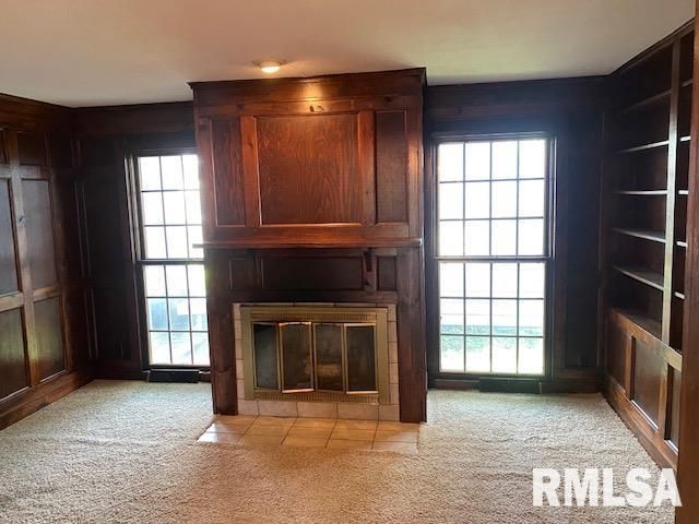 1176 25TH Street, Moline, IL 61265