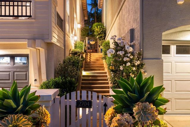2704 Mackinnon Ranch Road, Cardiff By The Sea, CA 92007