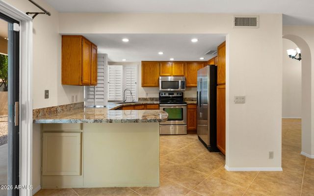 19033 N 92ND Avenue, Peoria, AZ 85382