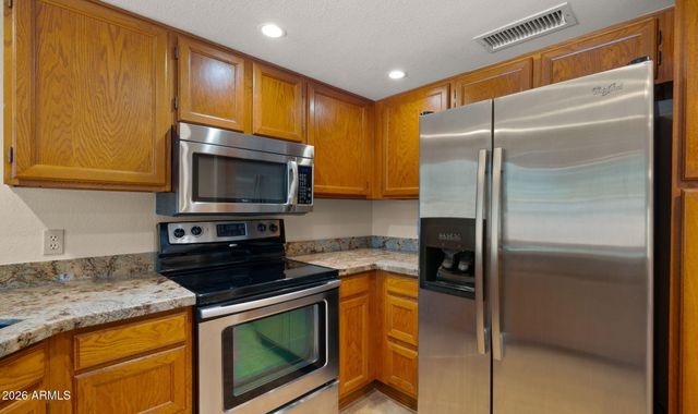 19033 N 92ND Avenue, Peoria, AZ 85382