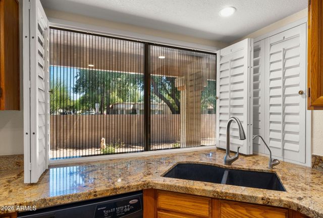 19033 N 92ND Avenue, Peoria, AZ 85382