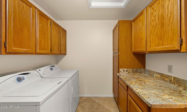 19033 N 92ND Avenue, Peoria, AZ 85382