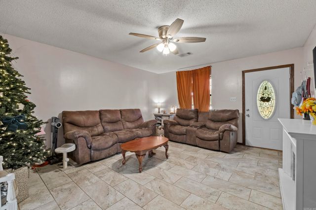 30 Mcarthur Dr Drive, Cabot, AR 72023