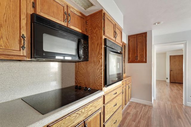 1618 W Locust St, Lodi, CA 95242