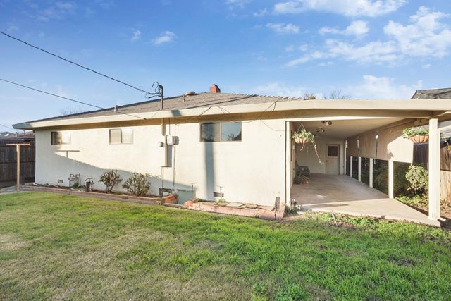 1618 W Locust St, Lodi, CA 95242