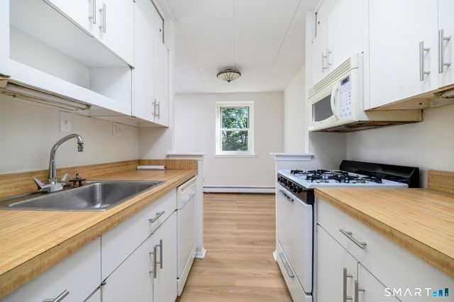 27 Northill Street 6R, Stamford, CT 06907