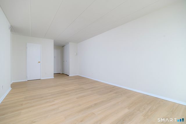 27 Northill Street 6R, Stamford, CT 06907