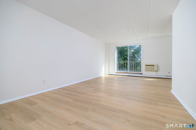 27 Northill Street 6R, Stamford, CT 06907