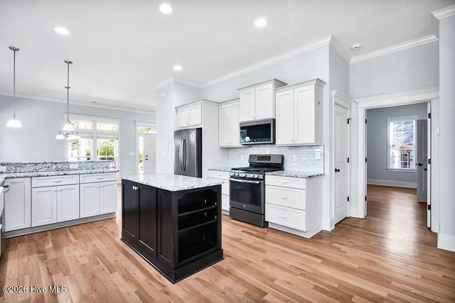 4095 Country Garden Lane, Southport, NC 28461