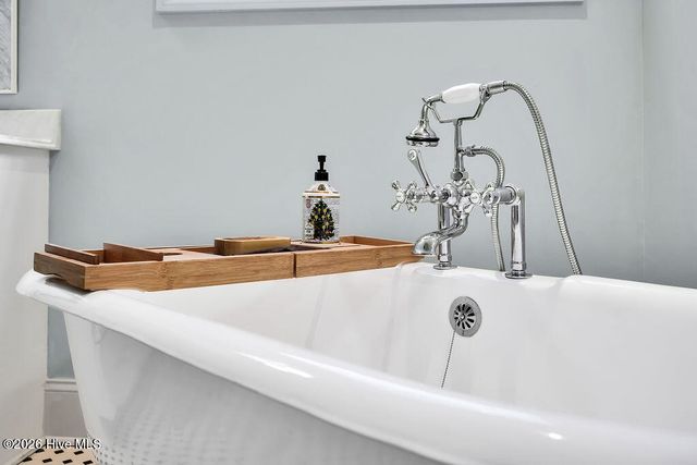 4095 Country Garden Lane, Southport, NC 28461