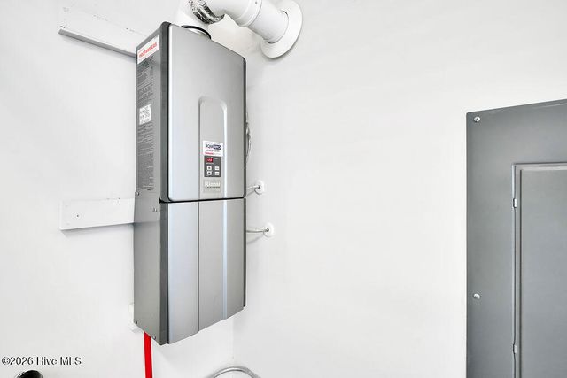 4095 Country Garden Lane, Southport, NC 28461