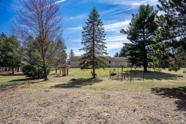 W6136 County Road A, New Lisbon, WI 53950