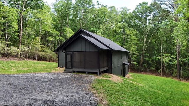 272 Baldwin Drive, Lowgap, NC 27024