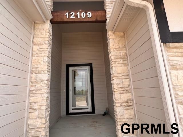 12109 Daniell Road, Bellevue, NE 68123