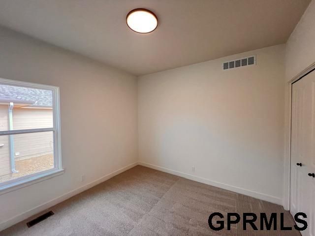 12109 Daniell Road, Bellevue, NE 68123