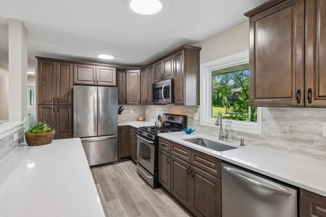 930 Dakota Avenue, Long Lake, MN 55356
