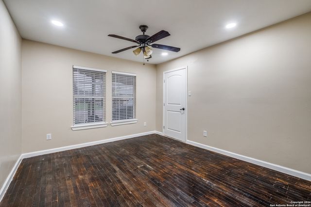 419 Moursund Blvd, San Antonio, TX 78221