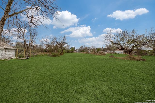 419 Moursund Blvd, San Antonio, TX 78221