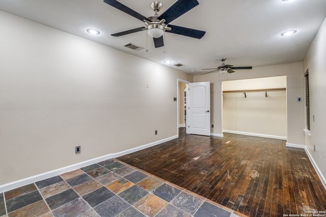 419 Moursund Blvd, San Antonio, TX 78221