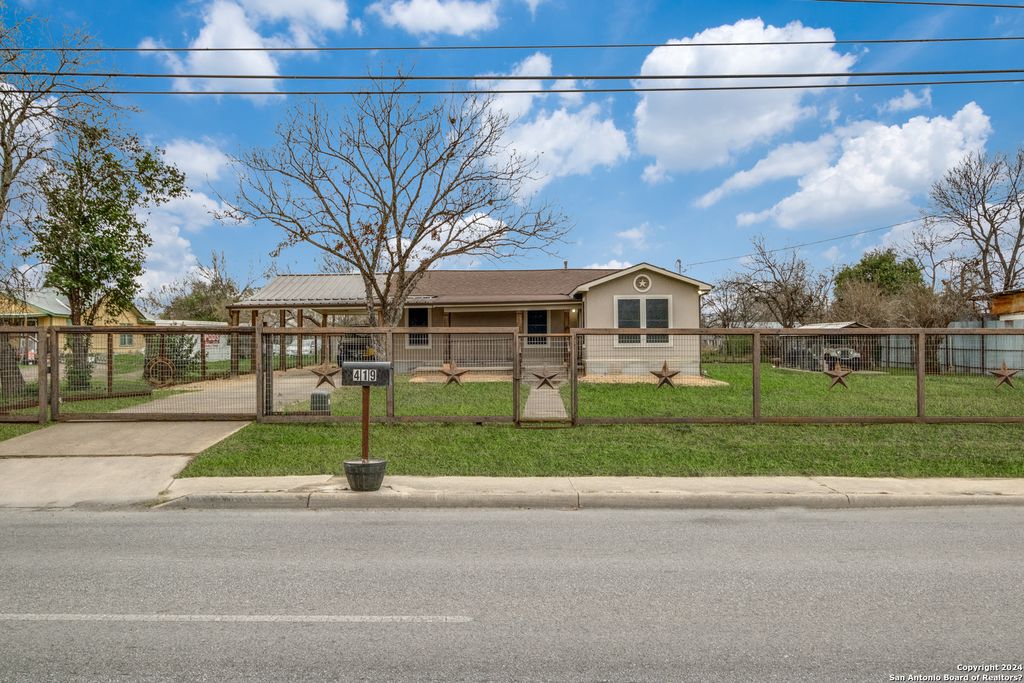 419 Moursund Blvd, San Antonio, TX 78221