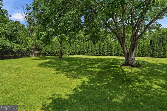 611 CREEK LN, Flourtown, PA 19031